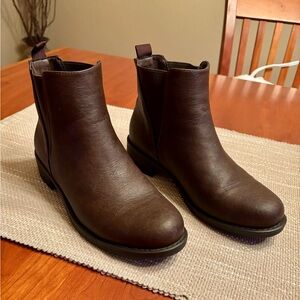 Dream Pairs Dark Brown Ankle Boots